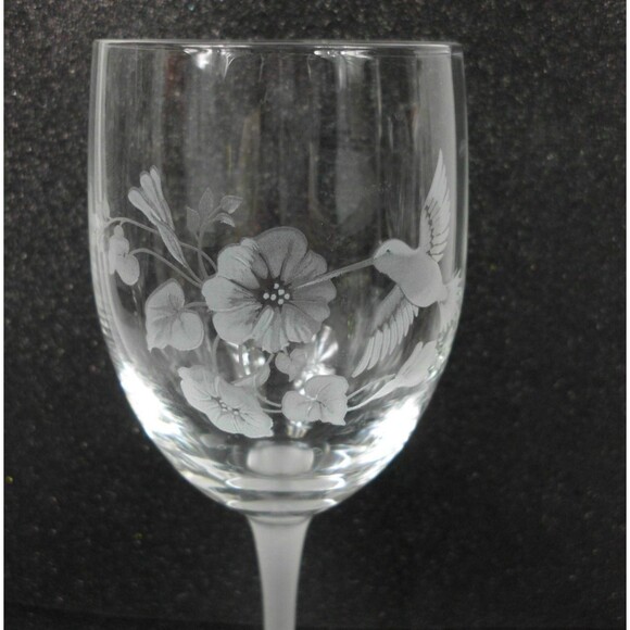Vintage Avon Hummingbird Etched Crystal Wine Glasses Set of 2 Small 7.5 Inch - Picture 2 of 3